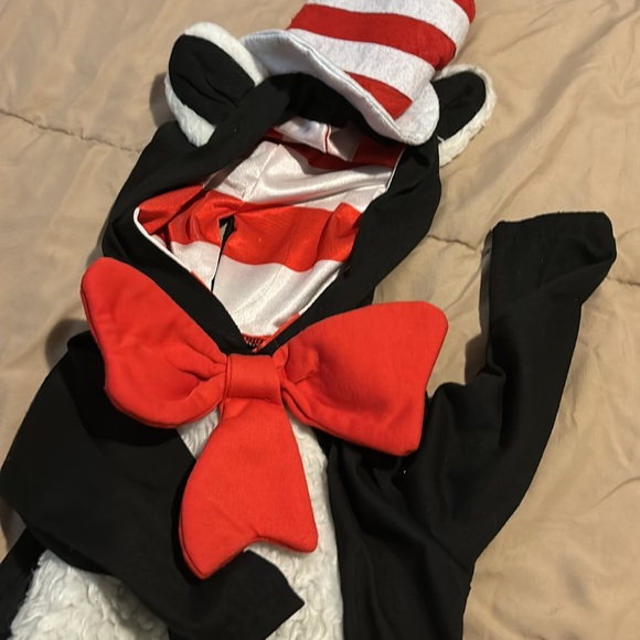 Dr. Seuss The Cat in the Hat Costume for Infants size 12/18 Months - Picture 9 of 9